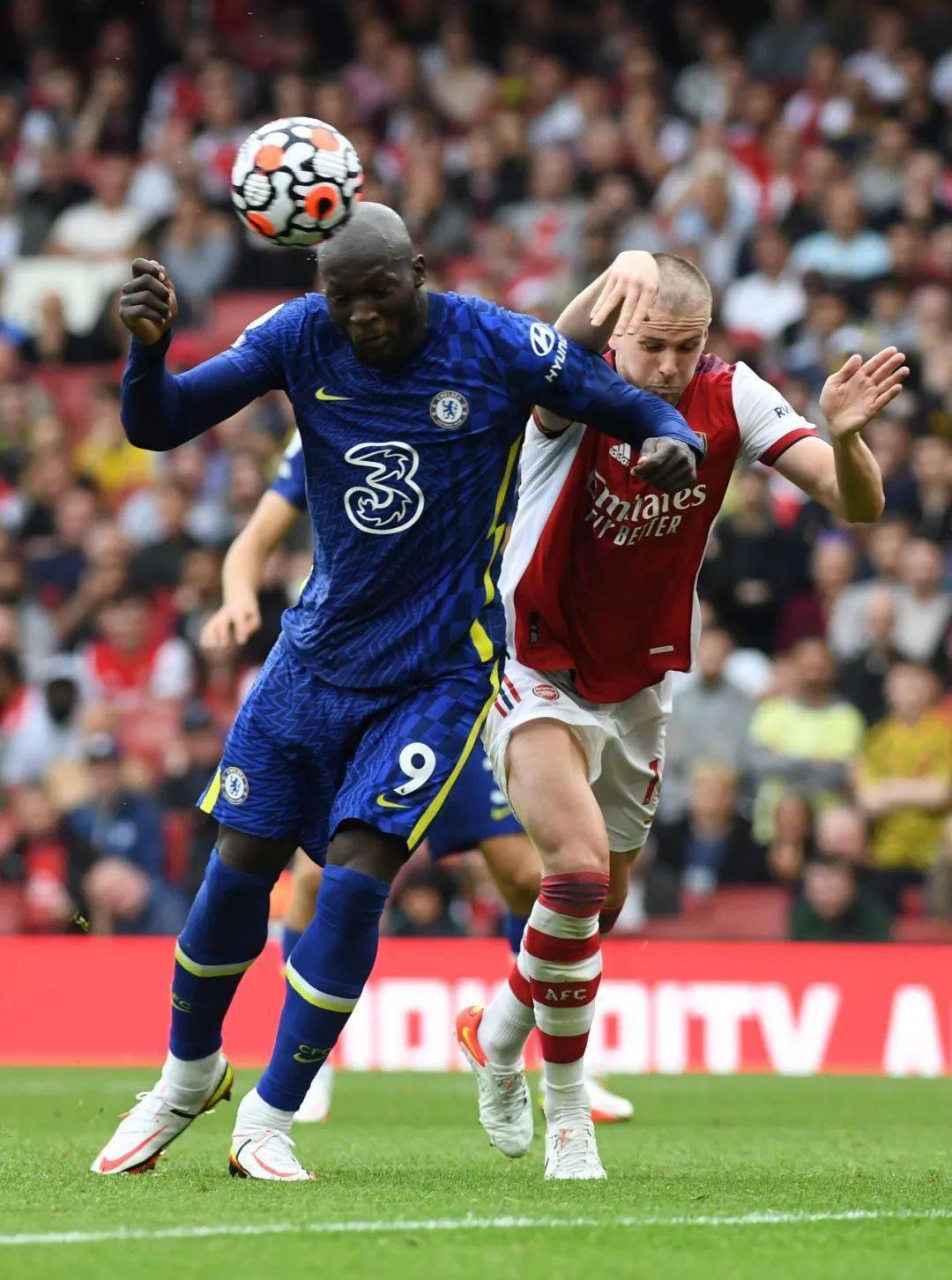 华体会官方网站-詹姆斯意外战胜阿森纳，表现优异引爆全场！上演精彩一战的简单介绍